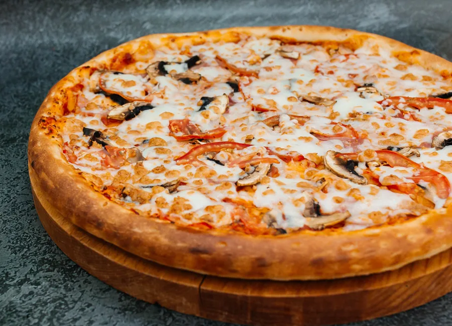 Ветчина грибы 23см