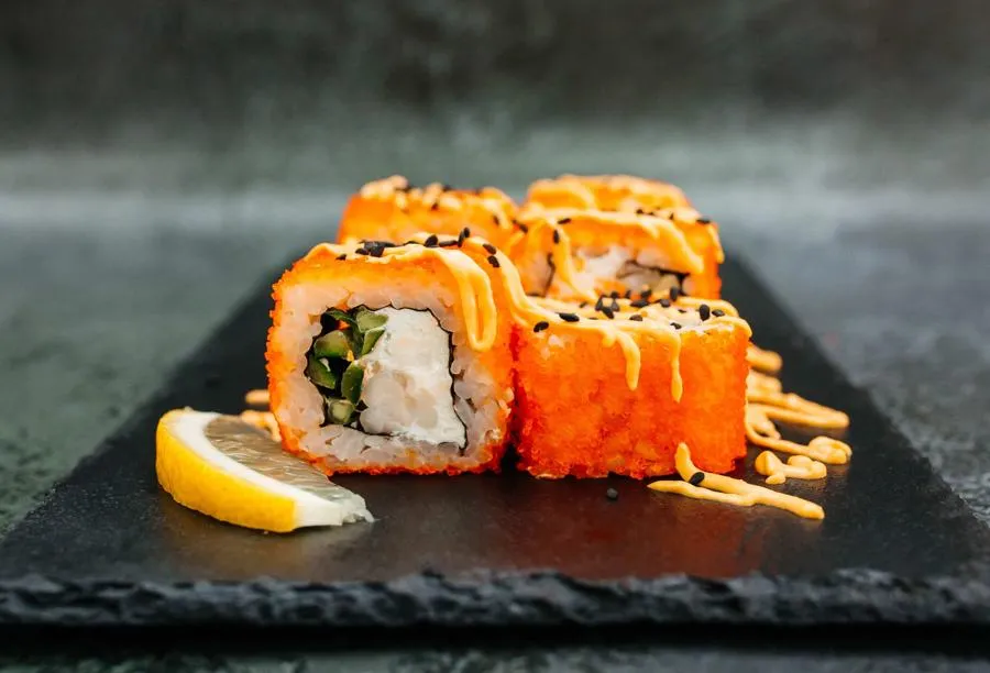 Ролл Том ям 